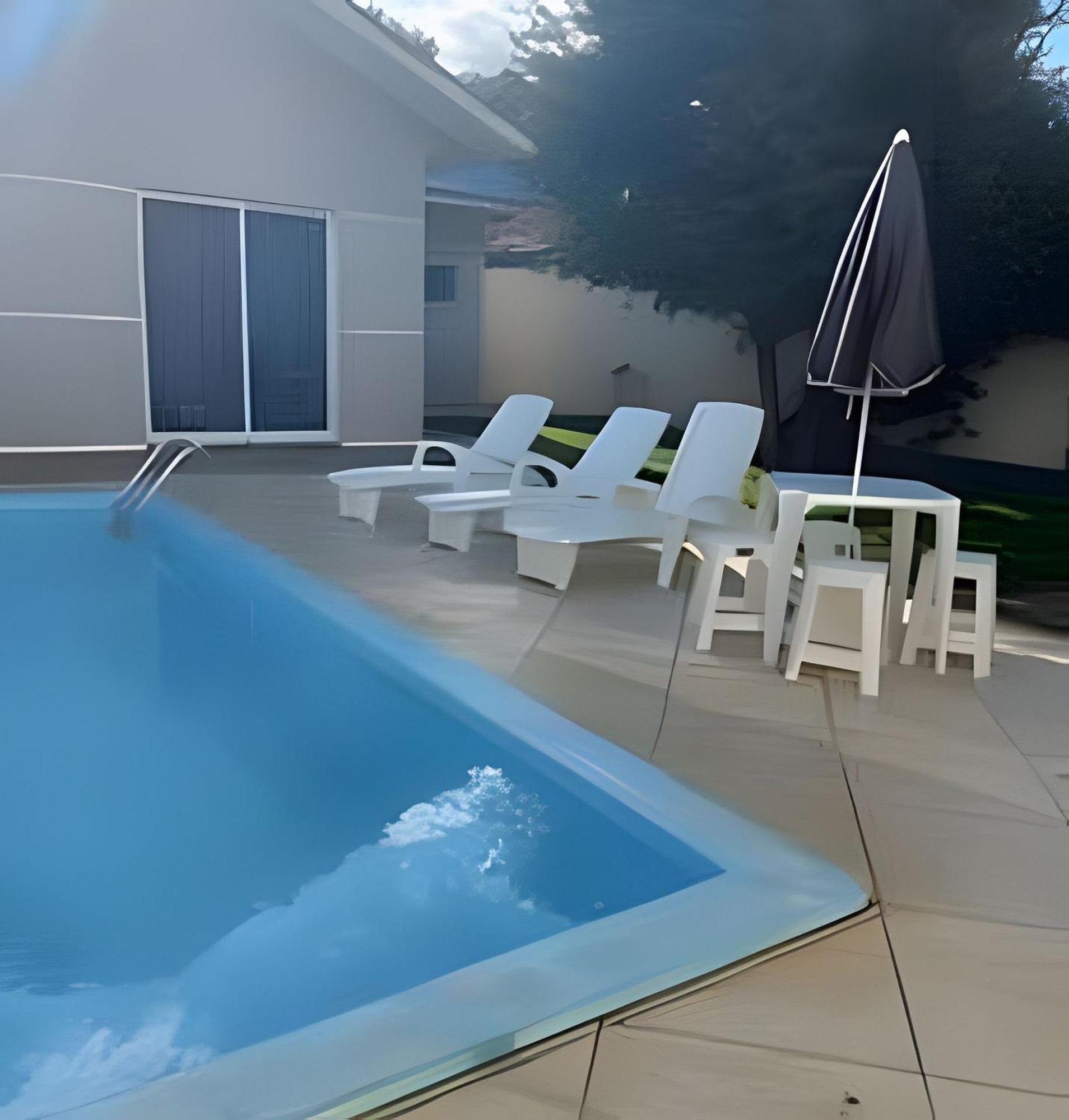 Sobrado Com 5 Suite 1 Quarto Piscina Churraqueira Ar Ate 20 Hospede Foz do Iguaçu Dış mekan fotoğraf